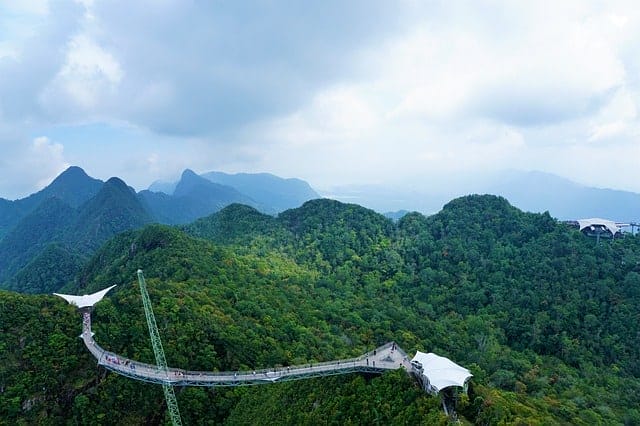 Honeymoon in Malaysia-Langkawi sky bridge