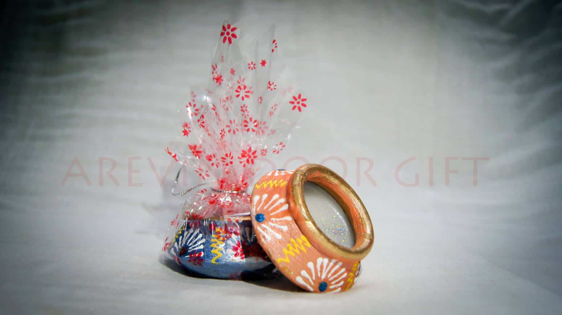 Arevin Wedding Door Gift