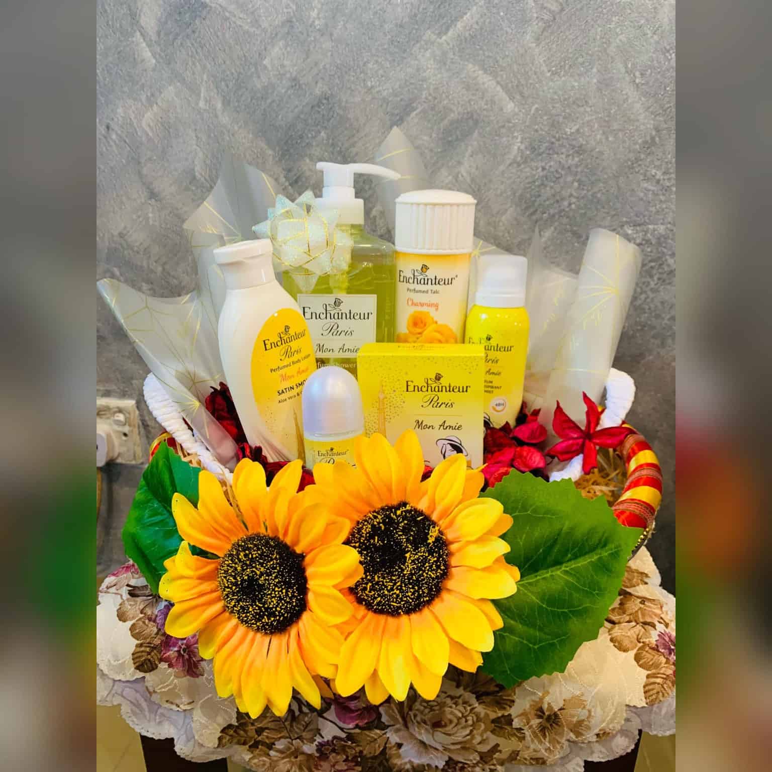 Engagement Tray & Door Gift - SM